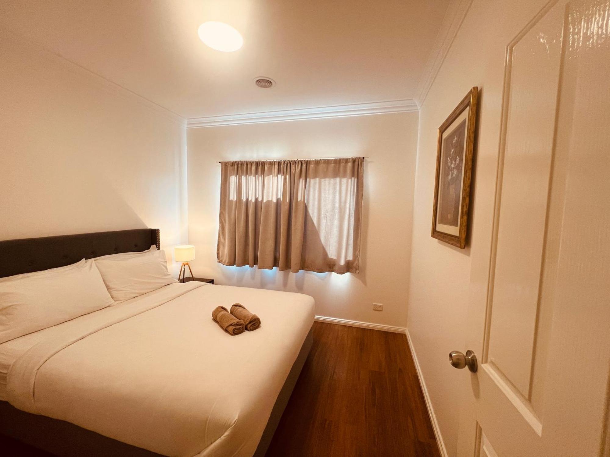 Cosy 4Br Home 15 Minutes Away From Melbourne Airport St Albans Экстерьер фото